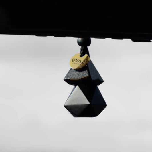 Luxury Car Air Freshener Pendant – Triangle Aromatherapy Diffuser with long-lasting fragrance oil